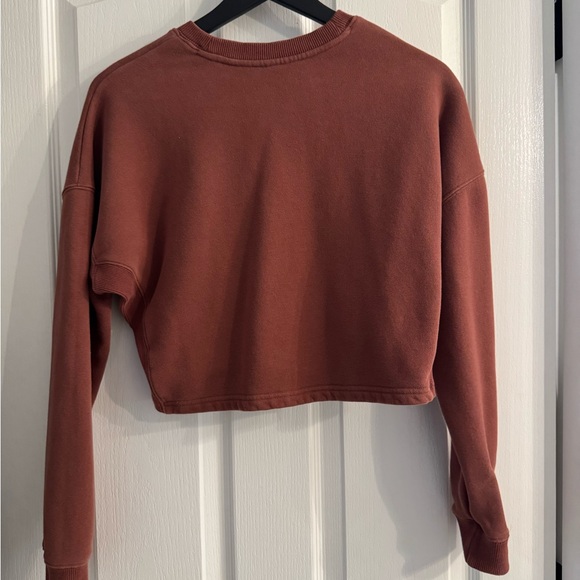 Vuori Warm Brown Crop Top - Picture 2 of 2